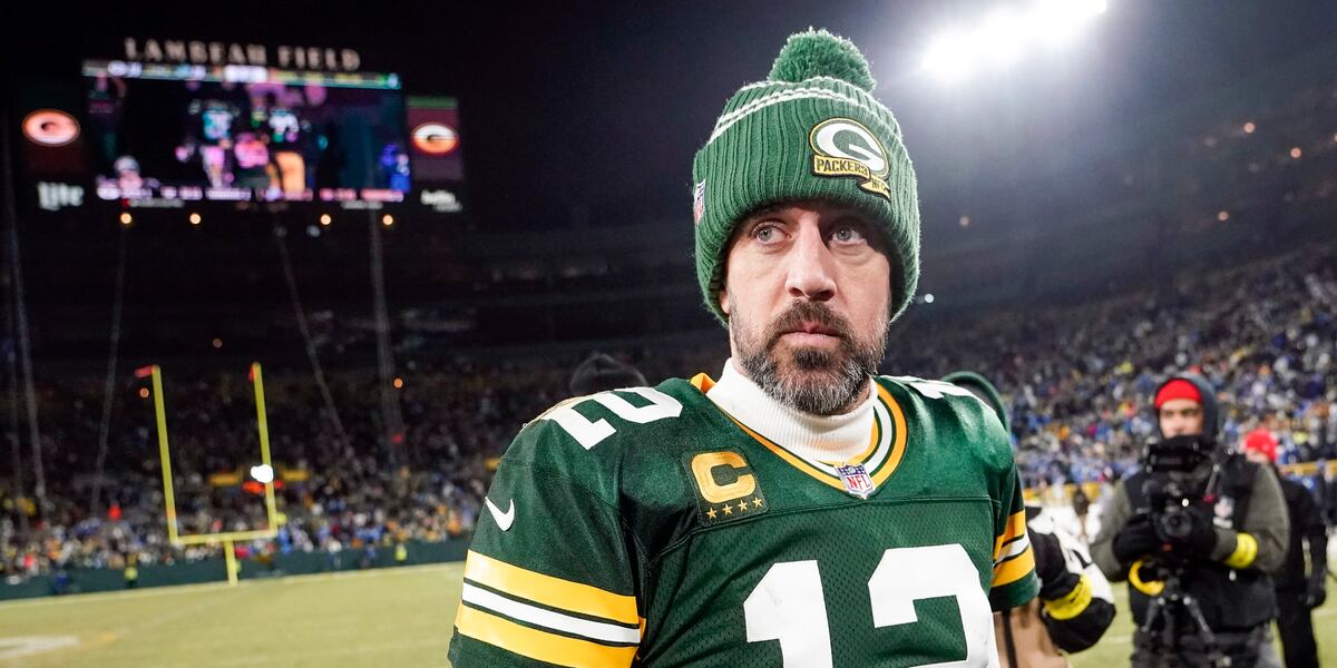 Aaron Rodgers plans to play for Jets in 2023, awaits Packers' move