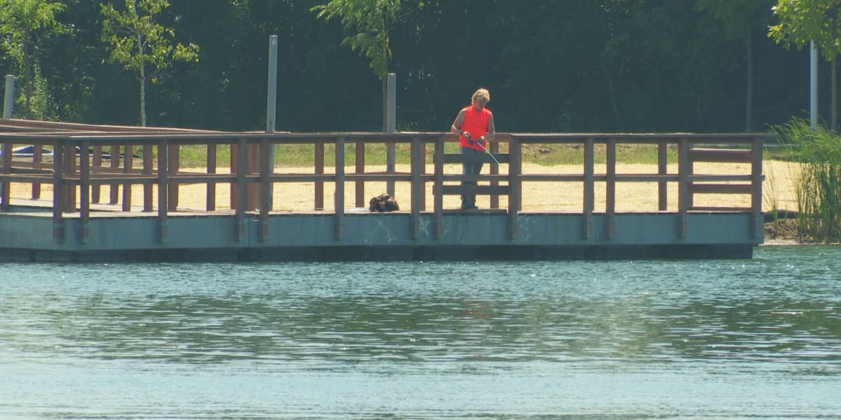 Cities stress safety amid heat wave