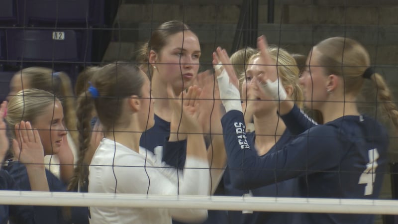 Golden Bears win in straight sets.