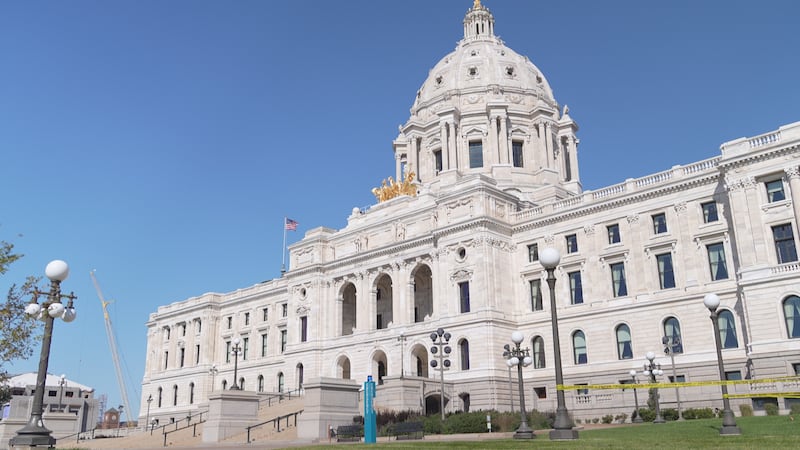 MN State Capitol shown in late September